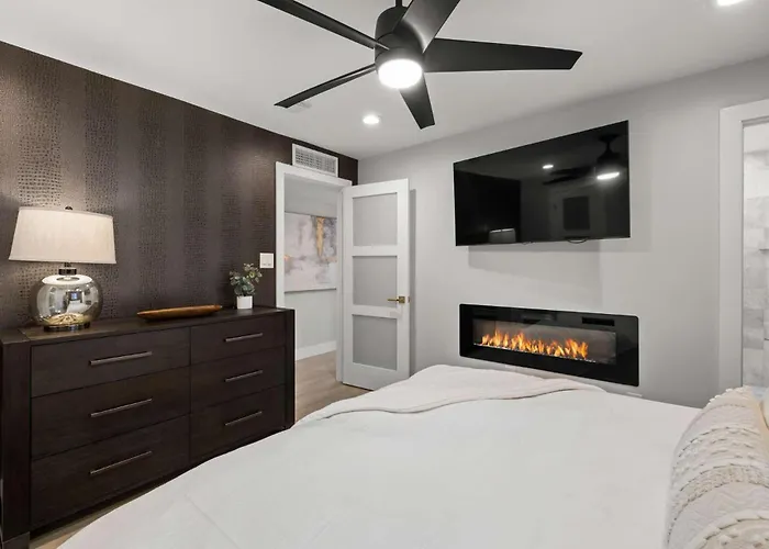 Holiday home Montecito Luxe - 3-villa Retreat With Pool Courtyard Phoenix