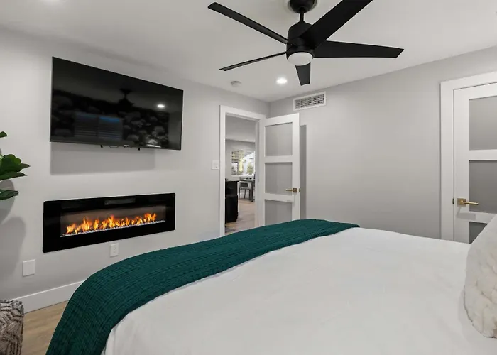 Holiday home Montecito Luxe - 3-villa Retreat With Pool Courtyard *