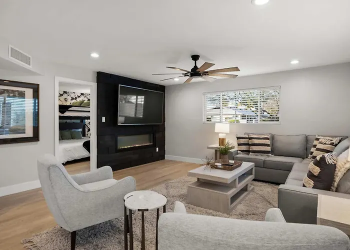 Montecito Luxe - 3-villa Retreat With Pool Courtyard Holiday home Phoenix
