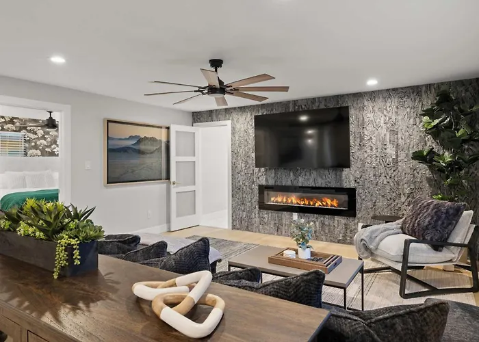 Montecito Luxe - 3-villa Retreat With Pool Courtyard Holiday home