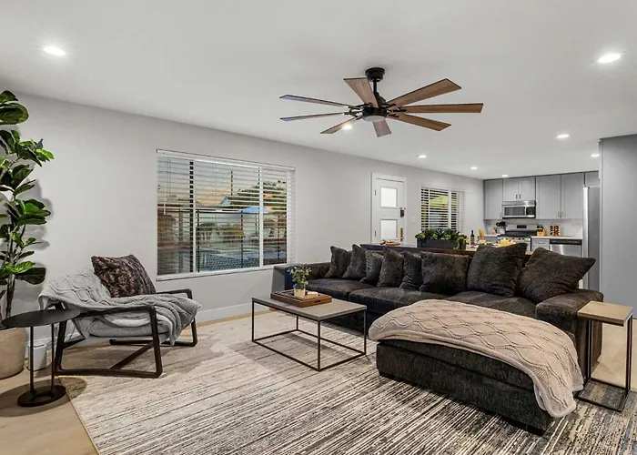 Montecito Luxe - 3-villa Retreat With Pool Courtyard Holiday home *