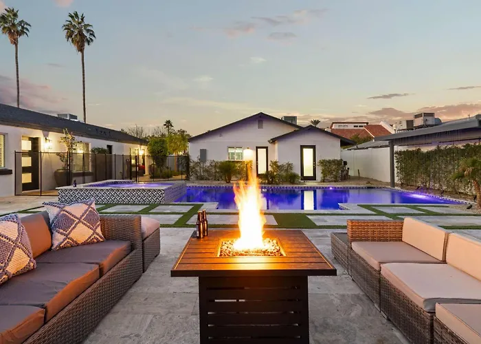 Holiday home Montecito Luxe - 3-villa Retreat With Pool Courtyard *