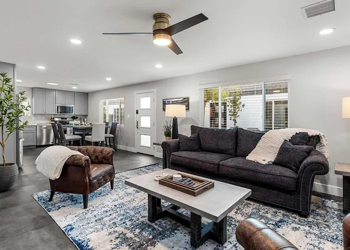 Montecito Luxe - 3-villa Retreat With Pool Courtyard Holiday home *